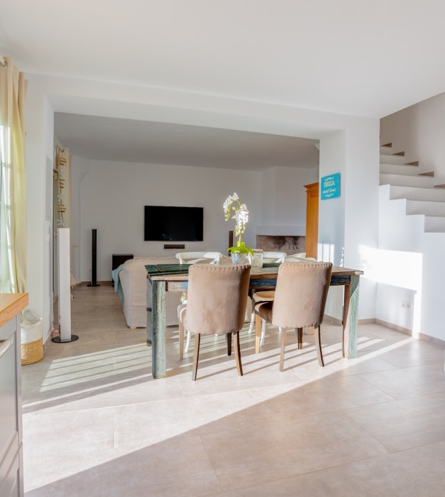 Resa Estates Ibiza sale te koop Villa hills Can Furnet living staia.jpg